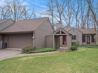 3020 Bristol Ct, Kalamazoo, MI 49008