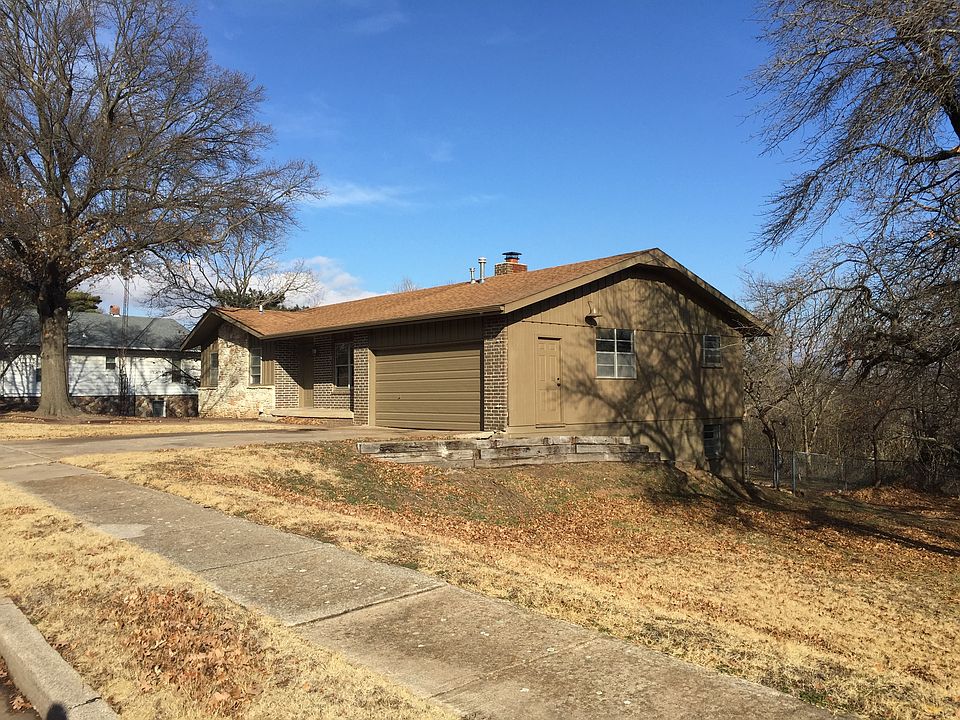 1st image of 203 Cedarview