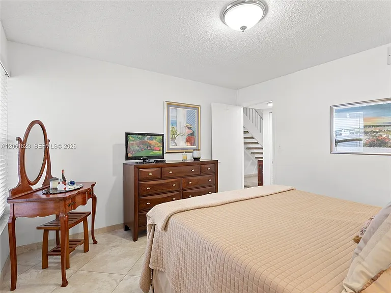 8133 SW 86th Ter — Photo 32