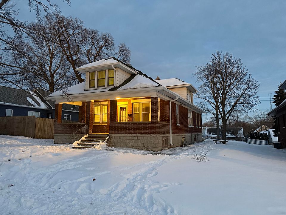1st image of 1818 Elston St