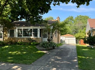 424 S Dunton Ave, Arlington Heights, IL 60005