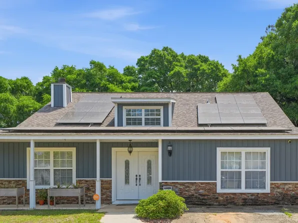 5823 Pinecrest Rd, Crestview, FL 32539