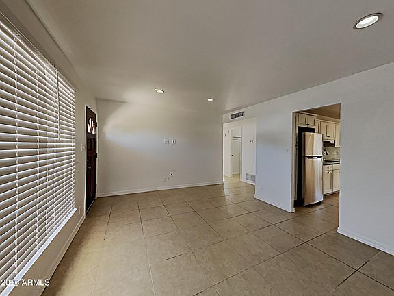 5th image of 4007 W TUCKEY Lane