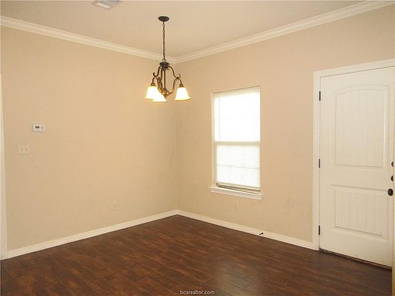 4th image of 405 Ash St #B
