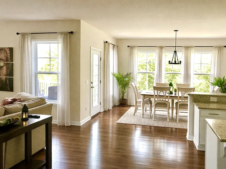 511 Heartwood Xing — Photo 1