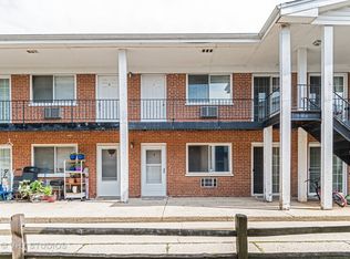 327 N Princeton Ave APT 7, Villa Park, IL 60181