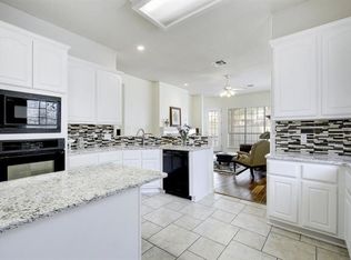 7204 Gentle Oak Dr, Austin, TX 78749
