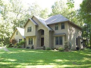 613 N Madison Ave, Grove City, PA 16127