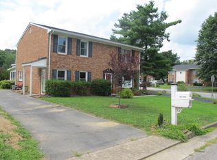 33 Hart Dr, Salem, VA 24153