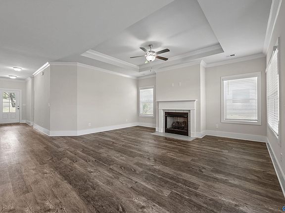 5th image of 125 Paul Dr