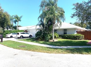 1309 Skylark Ln, Lantana, FL 33462