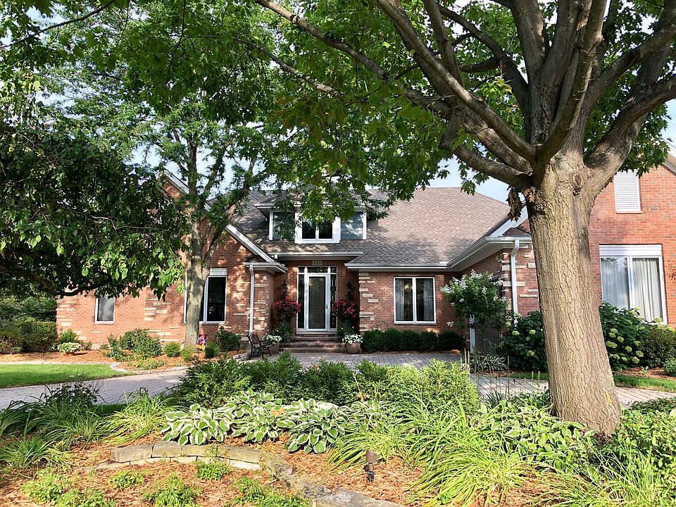 1st image of 420 Mason Ln