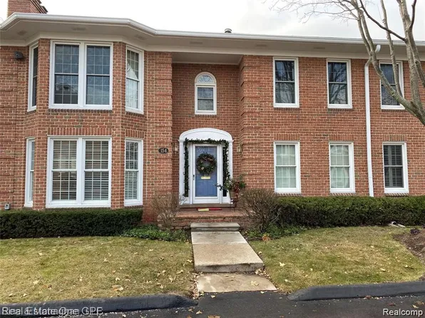 154 Windwood Point Unit 55, Saint Clair Shores, MI 48080