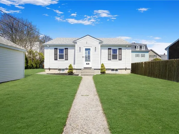 18 Orswell St, Fall River, MA 02724