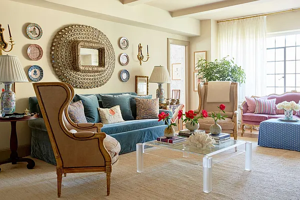 Sold by Compass | media 1