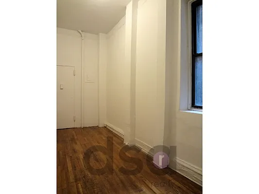 Rented by DSA Realty | media 51