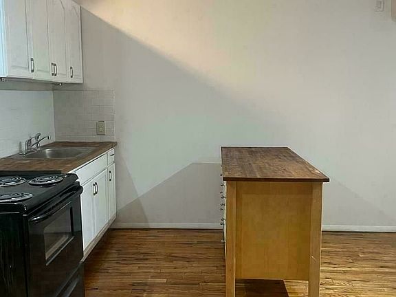 4th image of 21 Orchard St #3C