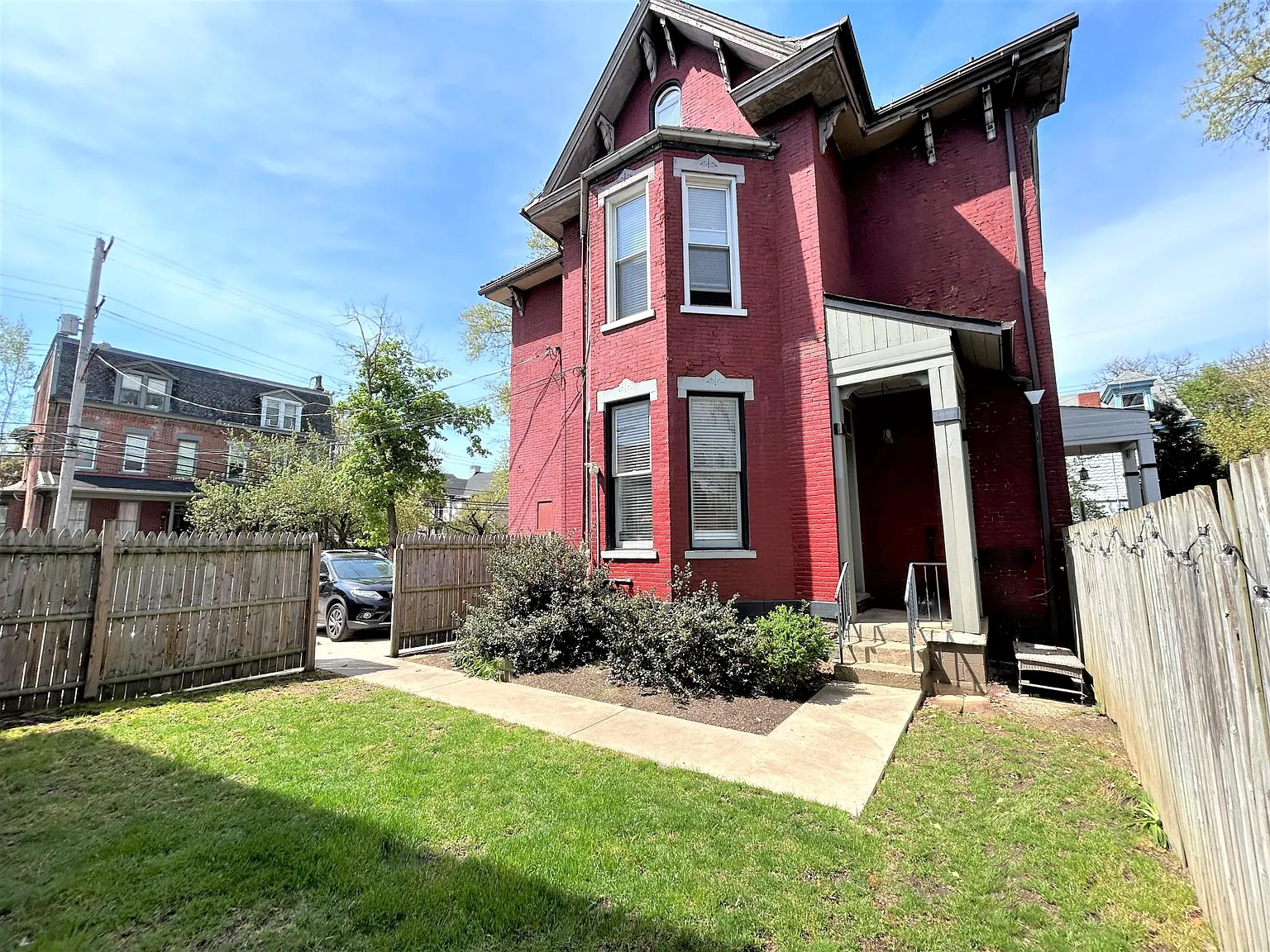 1 bed, 1200 sqft, $2,525 — Photo 3