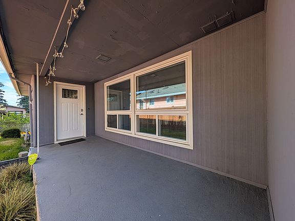 3rd image of 19021 8th Ave S
