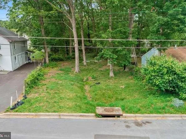 904 Westmore Ave, Rockville, MD 20850