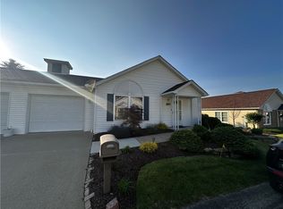 207 Village Ct, Washington, PA