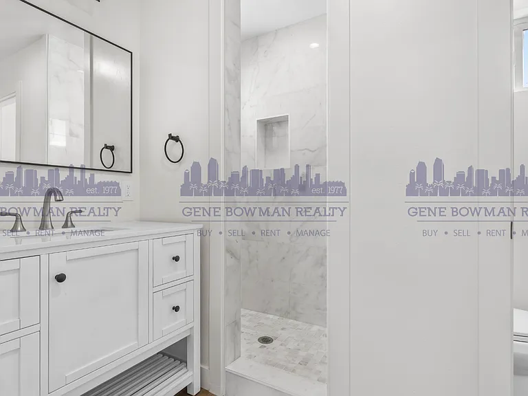 2413 Fleetwood St #101 — Photo 8