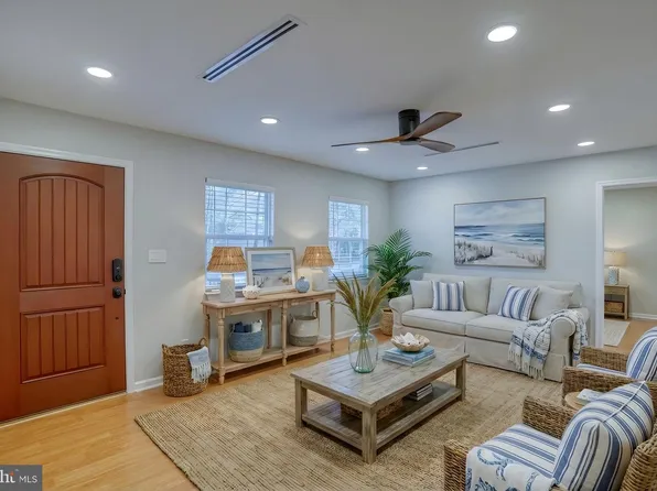 28 Lakewood Dr, Lewes, DE 19958