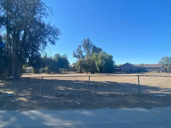 1 W 4th St, Perris, CA 92570