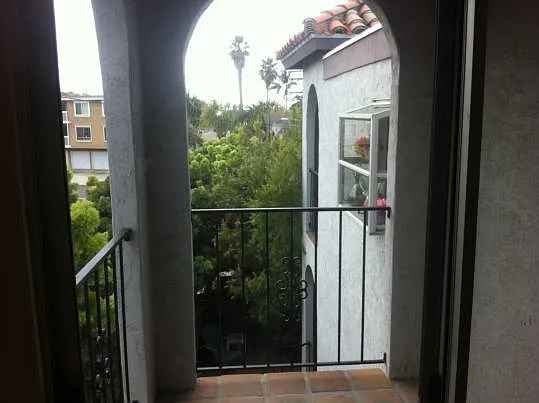 1652 Sunset Cliffs Blvd — Photo 3