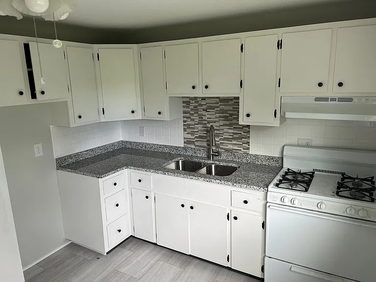 819 Tucker Rd #4 — Photo 4