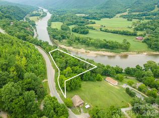 588 Us Highway 25/70, Hot Springs, NC 28743