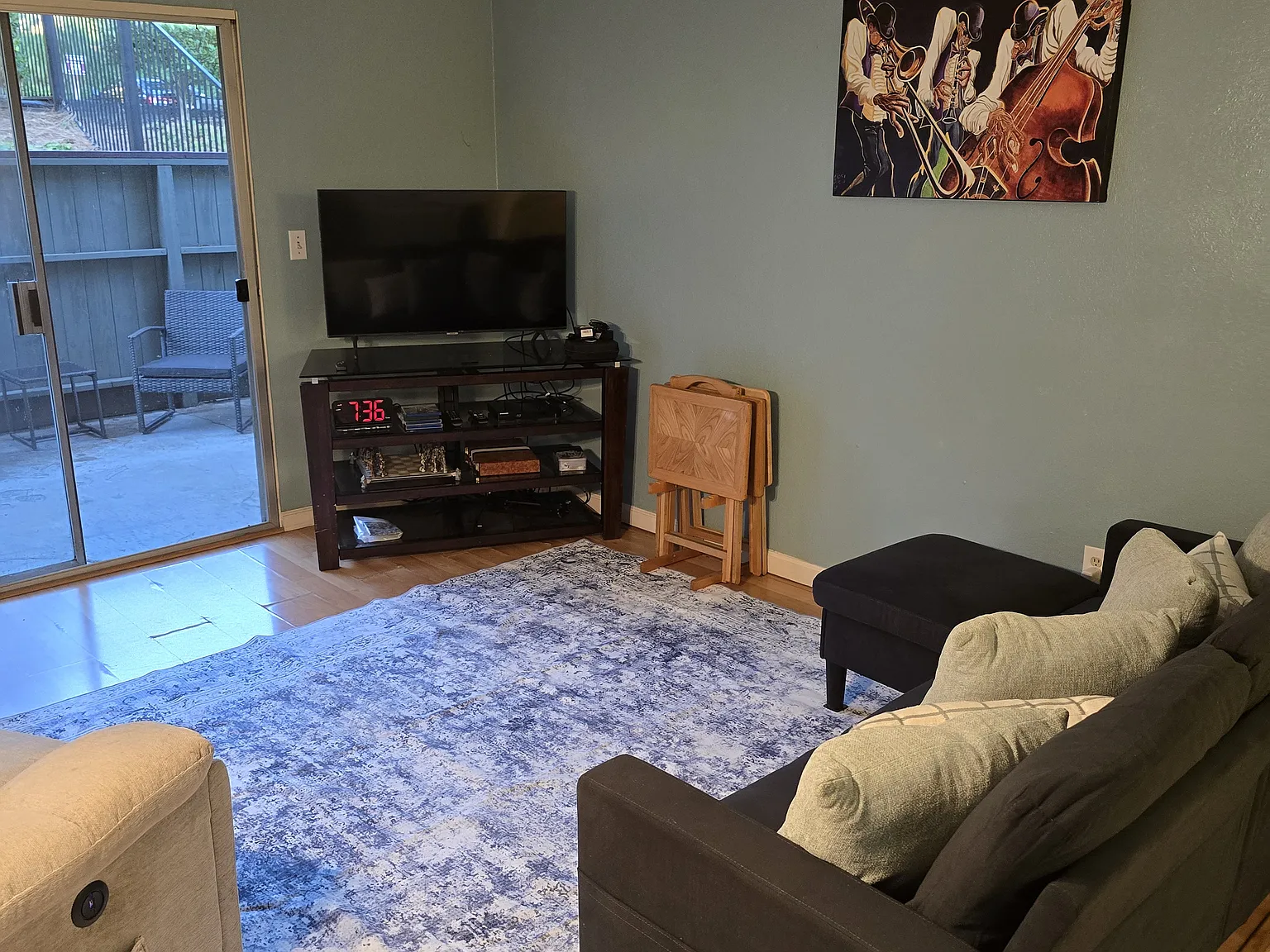 1 bed, 640 sqft, $1,800 — Photo 2
