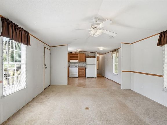 3rd image of 499 Rider Rd