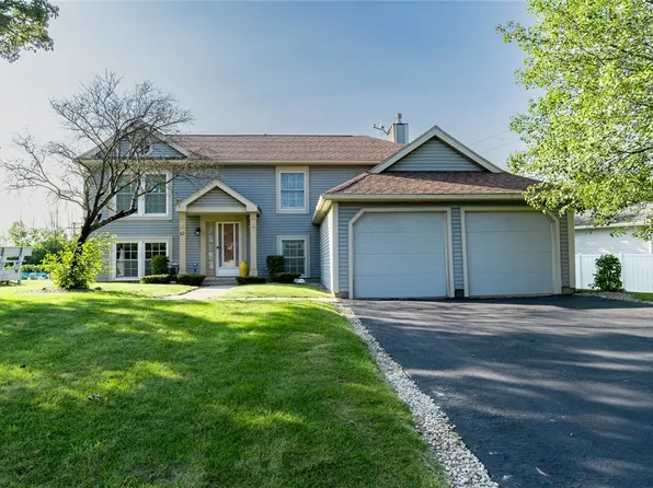 62 Galway Dr, Rochester, NY 14623