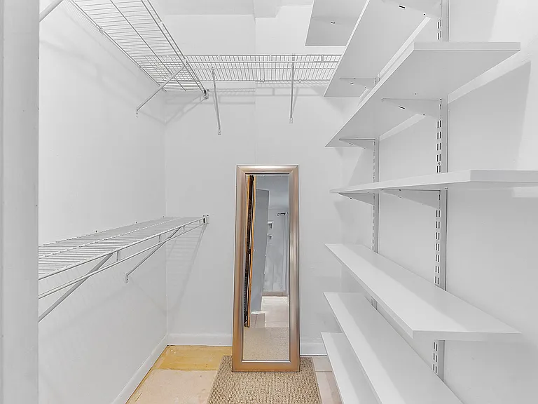 700 NE 26th Ave — Photo 36