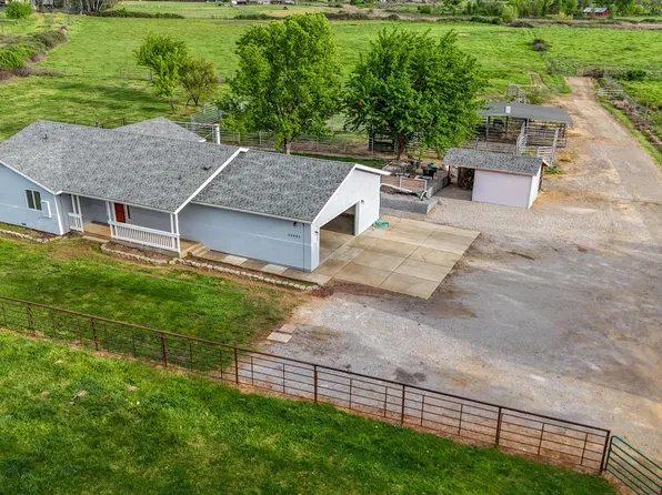 22405 Venzke Rd, Cottonwood, CA 96022