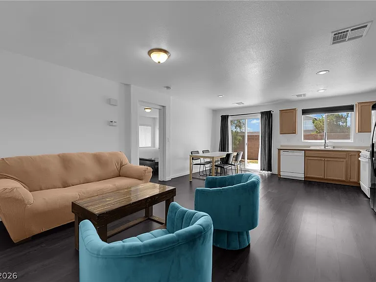 5079 Desert Dandelion Ct — Photo 4