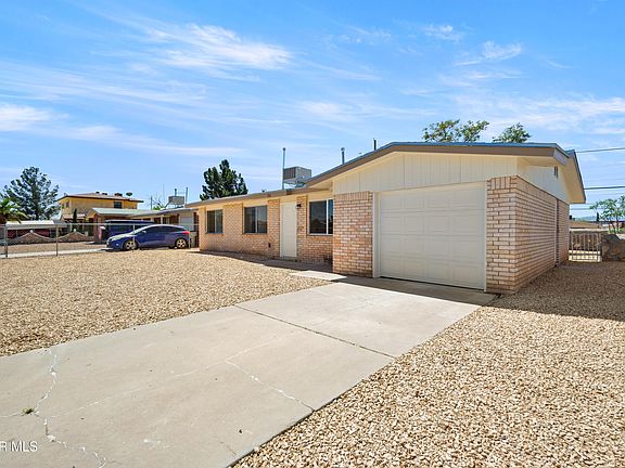 3rd image of 213 Maravilla Dr