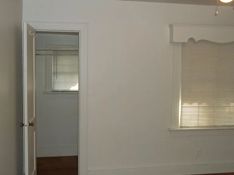 206 Hudson St — Photo 7
