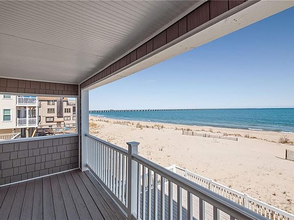 4th image of 4472 Ocean View Ave #B
