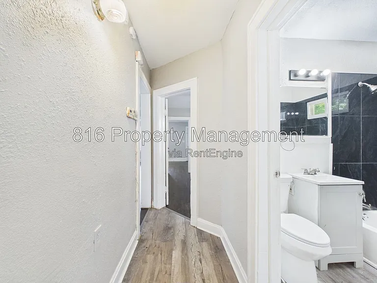 5127 Olive St — Photo 16