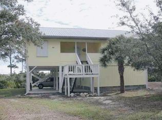 46 Cessna Ln, Panacea, FL 32346