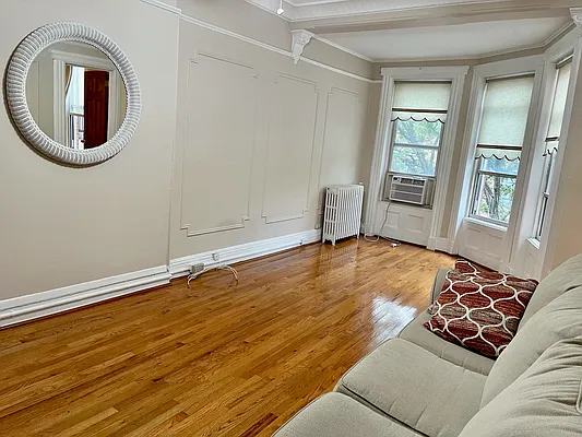 Rented by Ilite Realty Inc | media 2