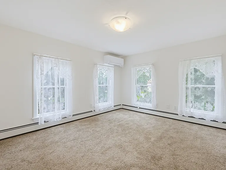 17 Church Ct — Photo 13