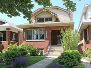 905 N Harvey Ave, Oak Park, IL