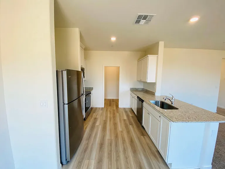 5531 Glowhaven — Photo 15