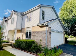 935 Sweetflower Dr, Hoffman Estates, IL 60169