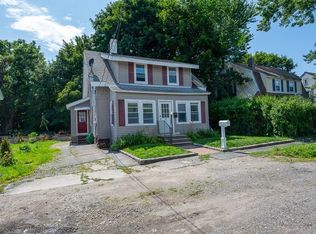 22 Lauf St, Worcester, MA 01602