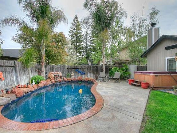 5th image of 7531 Wynndel Way