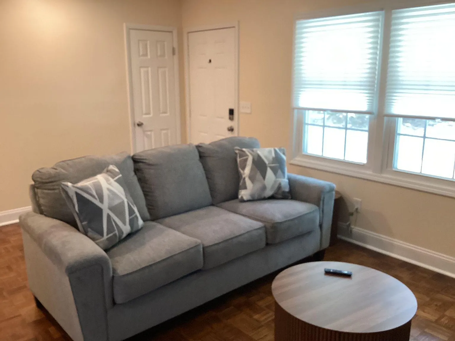 3 bed, 1.5 bath, 1100 sqft, $797 — Photo 4